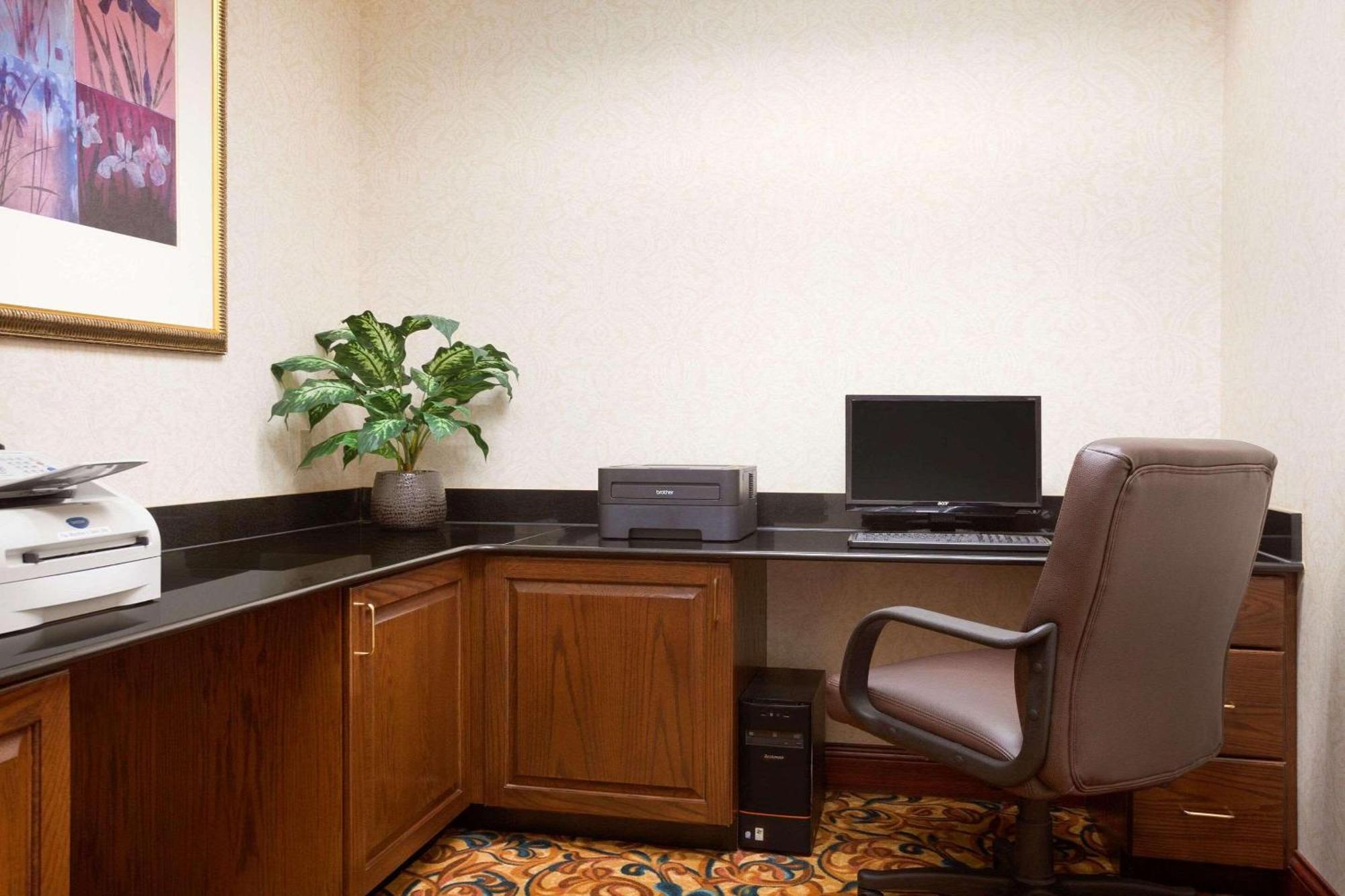 Country Inn & Suites By Radisson, Lexington Park Kaliforniya Dış mekan fotoğraf
